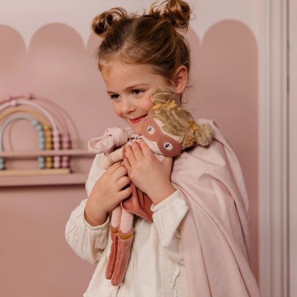 Little Dutch Bambola Morbida Supereroe Rosa 35 cm | Inventa missioni fantastiche con Rosa