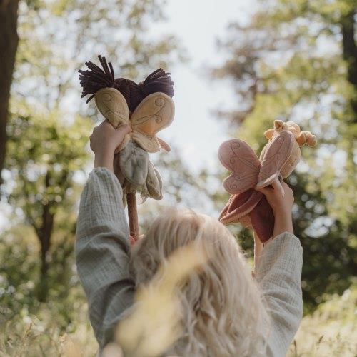 Mila Feengarten Rosa 35 cm – Kuschelpuppe zum Schmusen, Spielen und Fantasieren