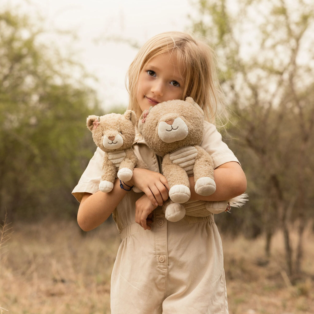 Peluche Leonessa 17 cm Little Dutch | Una dolce leonessa per piccole avventure nella savana
