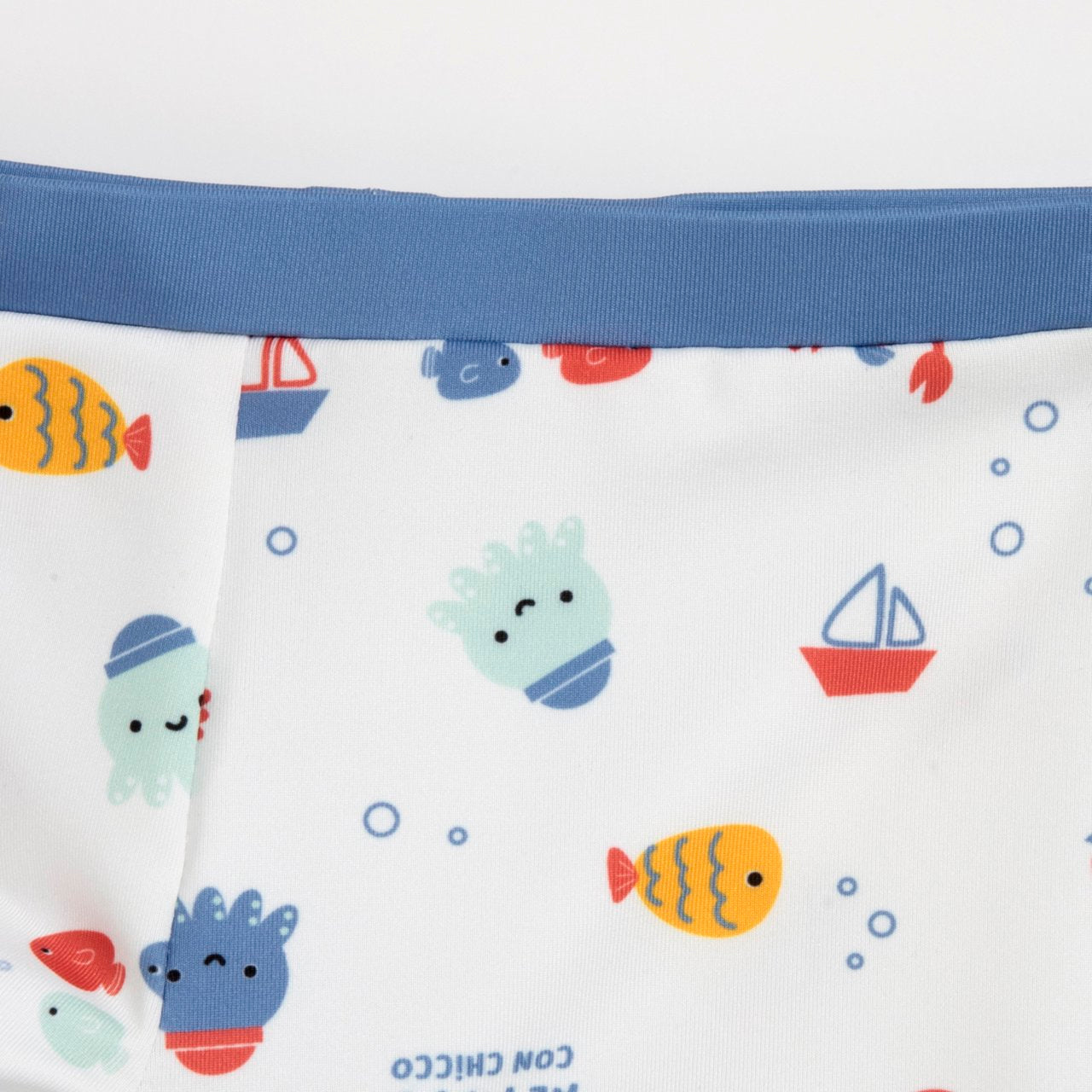 Costume parigamba Chicco in tessuto tecnico | Con stampa pesciolini e barchette
