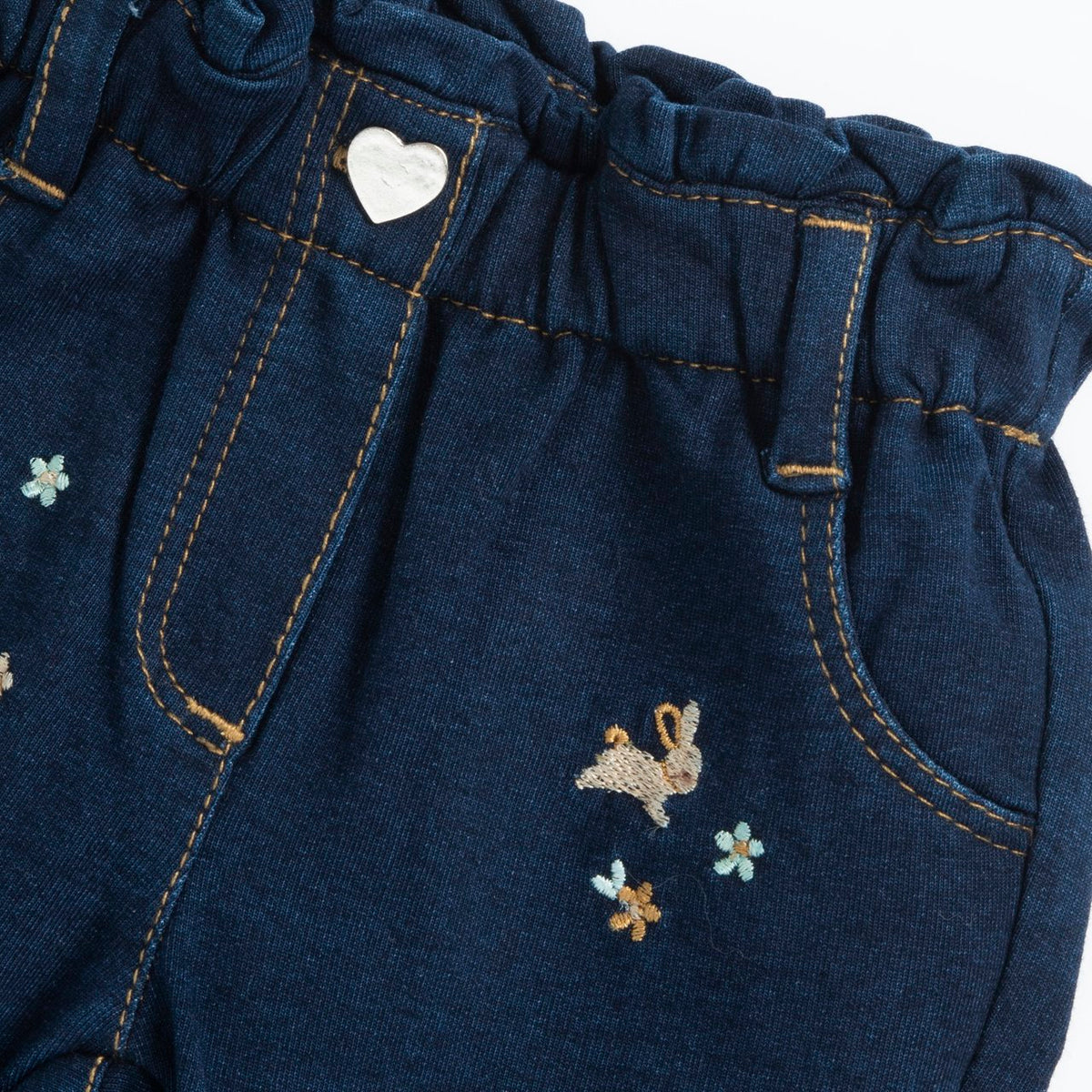 Pantaloni Lunghi con Ricami Coniglietti e Fiorellini Chicco A/I 2026-27 | Dolcissimi jeans bimba