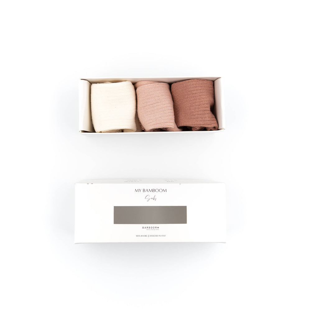 3PC in Gift Box Calza Bimba con Pizzo Rosa Bamboom | Tre calzine delicate in una confezione regalo