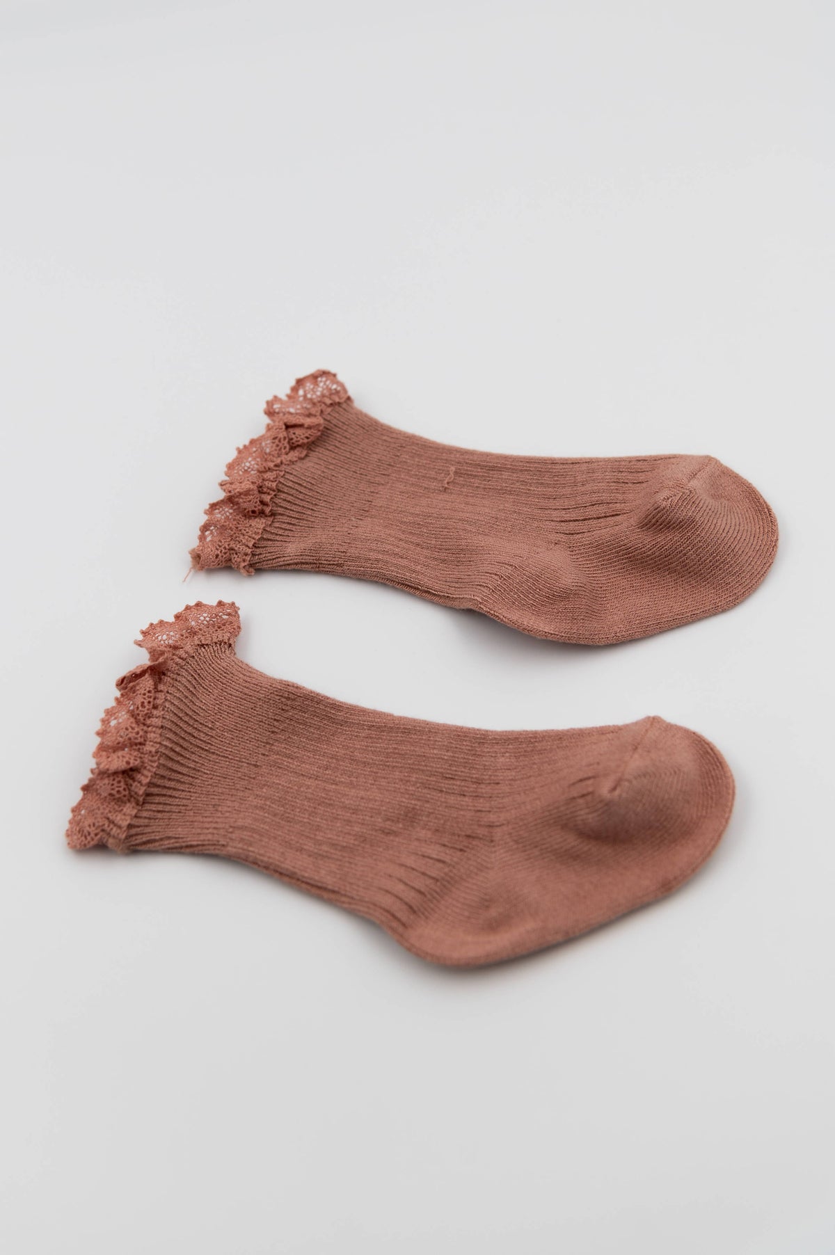 3PC in Gift Box Calza Bimba con Pizzo Rosa Bamboom | Tre calzine delicate in una confezione regalo