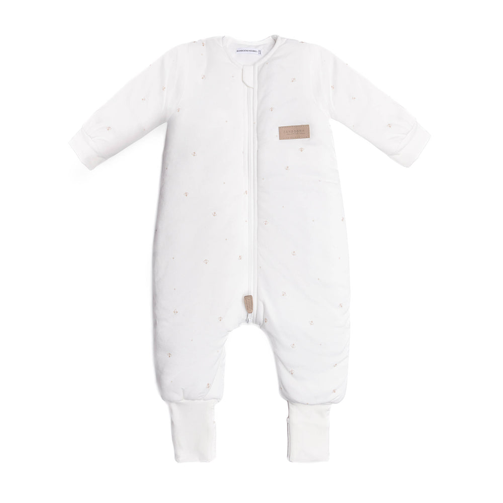 Sacco Nanna Sleeping Jumpsuit Mini 6-18 Mesi TOG 2.5 Bamboom | La libertà di una tutina, il comfort di un sacco nanna
