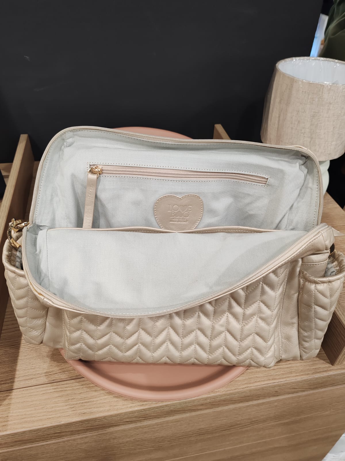 Zaino a tracolla in vera pelle mamma Love Bag Oro – Ultimo Pezzo