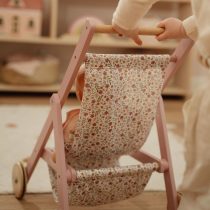 0-1039a26a-1600-Passeggino-per-le-bambole-in-legno-FSC[1]