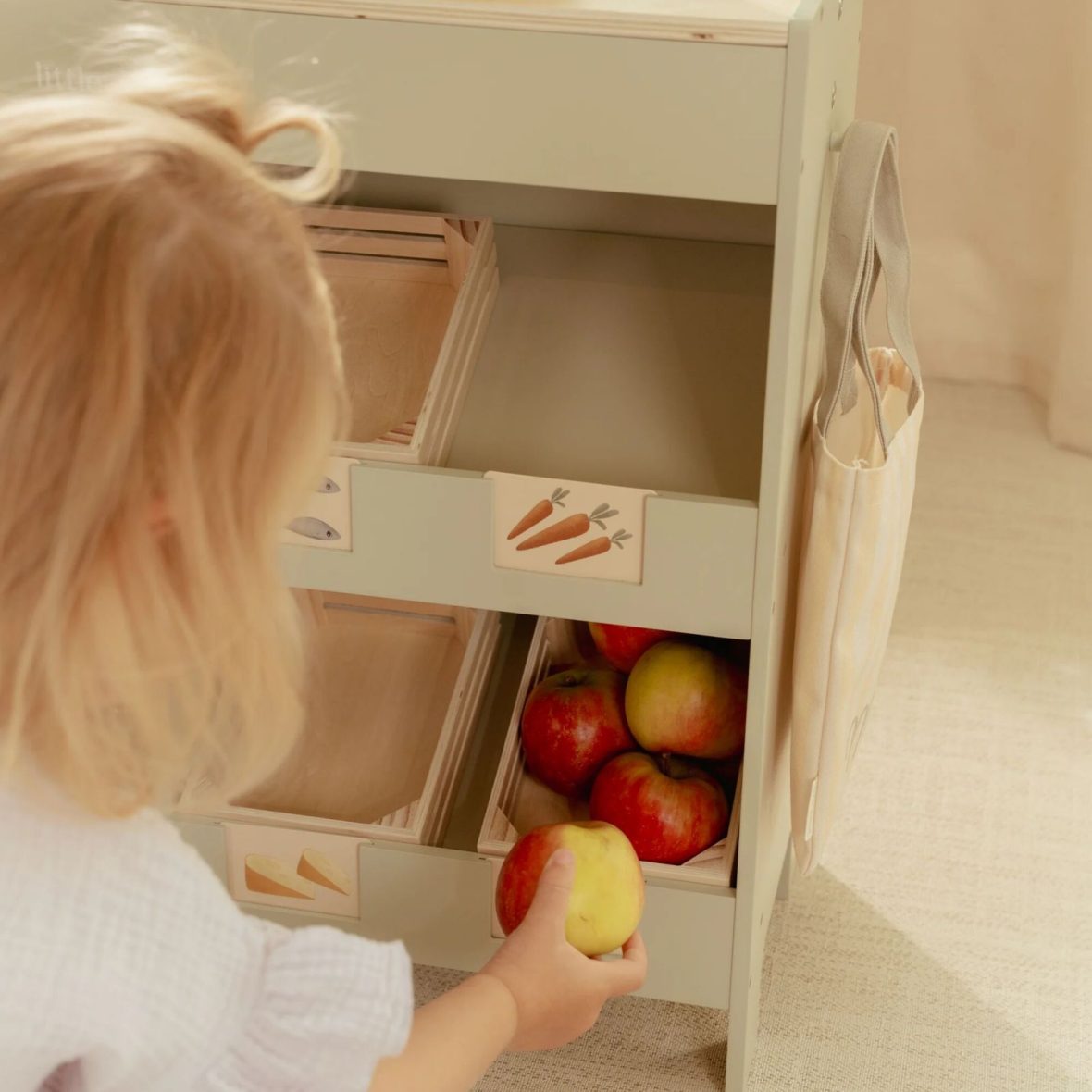 0-2cc0367f-1600-Stand-del-mercatino-FSC[1]