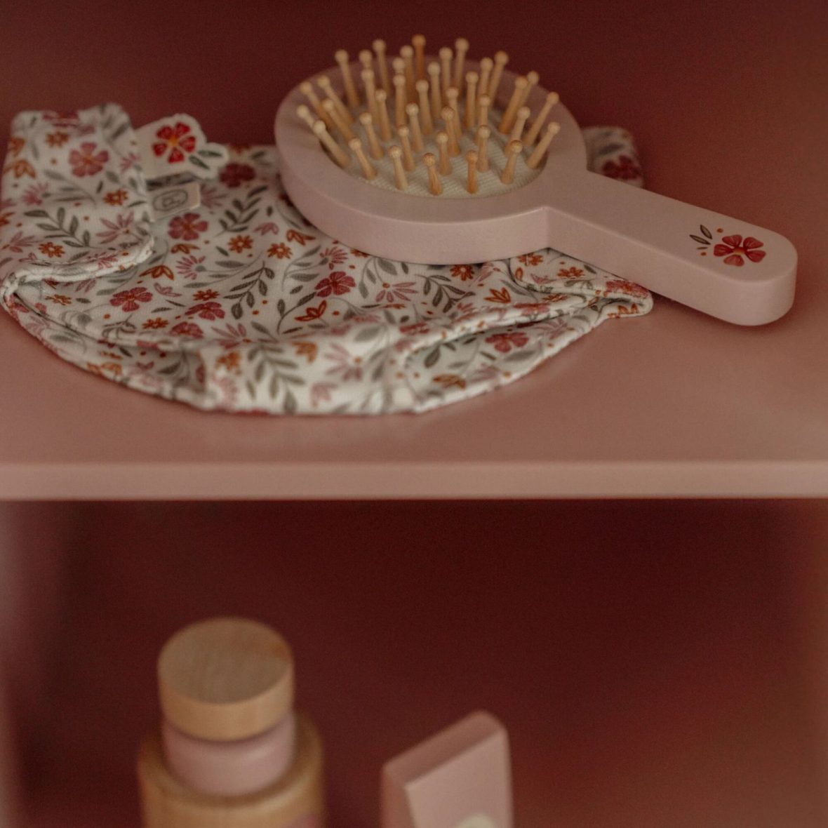 0-3f9c168b-1600-Mobile-fasciatoio-per-bambole-FSC[1]