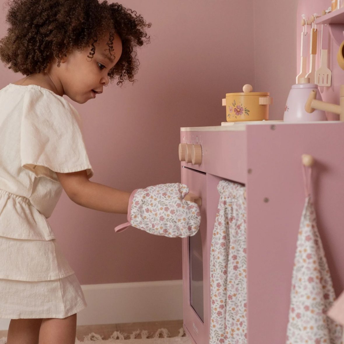 0-438a181c-1600-Cucina-rosa-FSC[1]