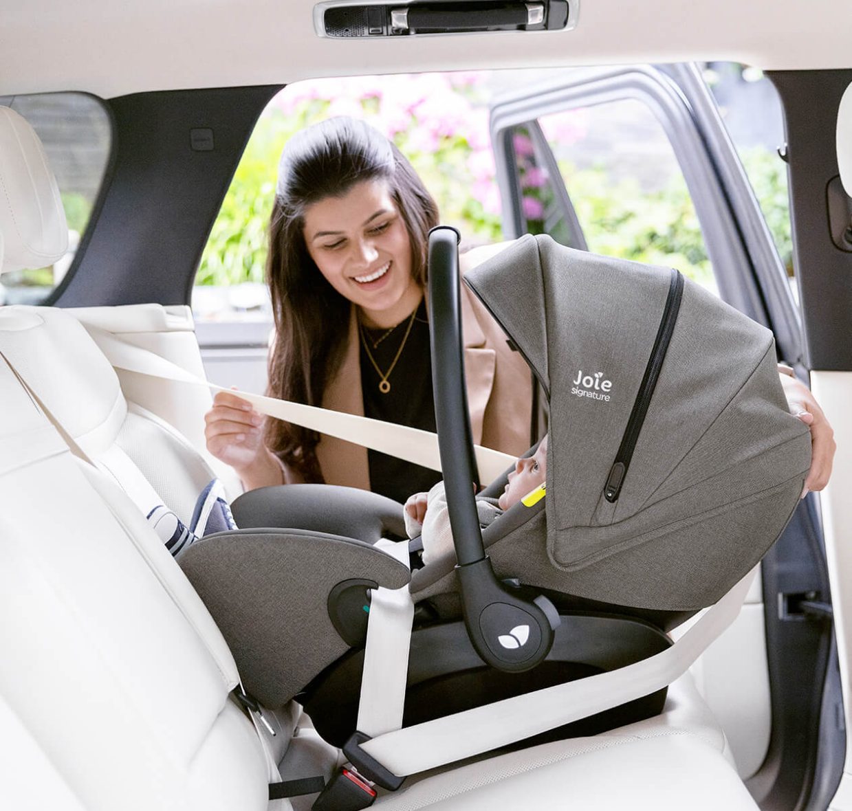 2_-_joie-baby-amp-7965_cc_v2_hr[1]